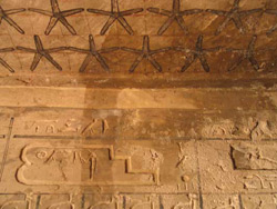Detalle de la mancha de humedad en el techo de la cmara A